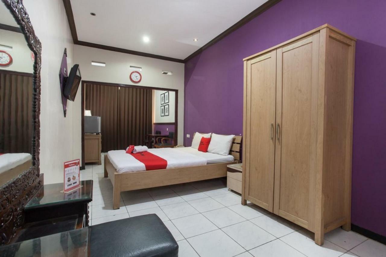 Reddoorz @ Urip Sumoharjo Ξενοδοχείο Σουραμπάγια Εξωτερικό φωτογραφία